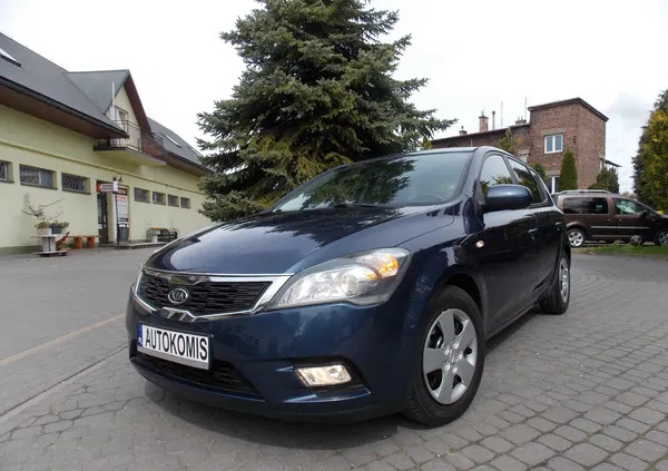 samochody osobowe Kia Ceed cena 21500 przebieg: 176500, rok produkcji 2010 z Jarosław